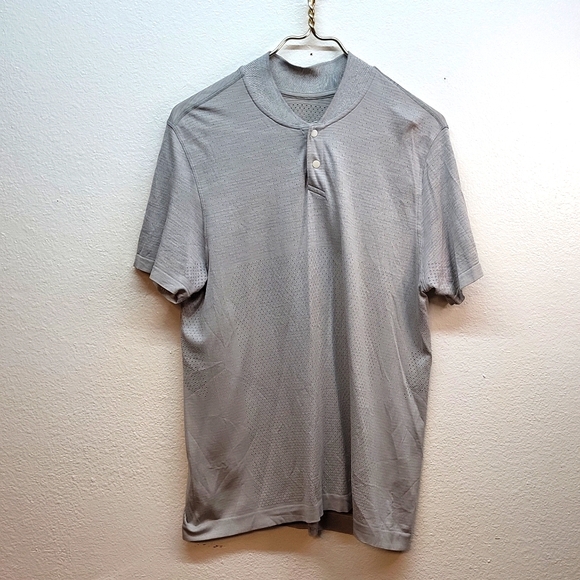 Men's Lululemon Shirt - Picture 1 of 9